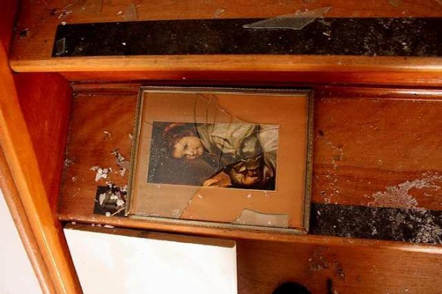 Upgrade, Downgrade photo 4