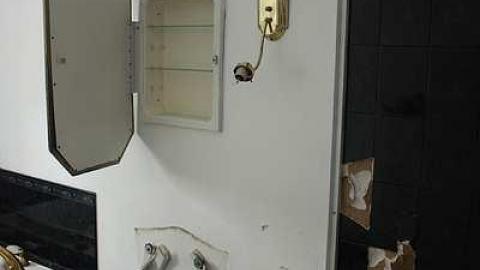 Jan 2016 - Upgrade,-Downgrade13.jpg