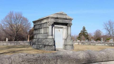 Feb 2 2016 - Hopkins-Tomb12.jpg