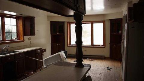 Feb 2016 - House-of-Crosses51.jpg