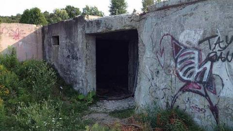 CFS Lac St Denis - Military-Base105.jpg