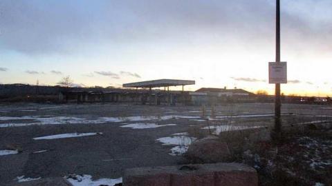 50 below 0 - Stop-50-Truck-Stop177.jpg