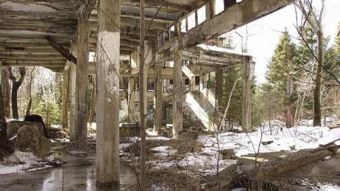 February 2016 - Donald-(ghost-chemical-plant)275.jpg