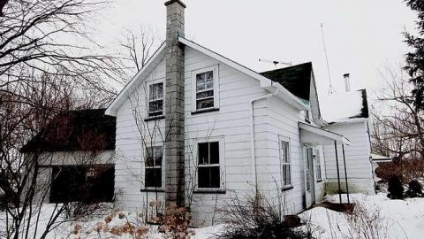 Grandma's House - House-of-Many-Rooms12.jpg