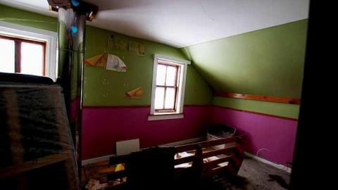 Grandma's House - House-of-Many-Rooms2.jpg