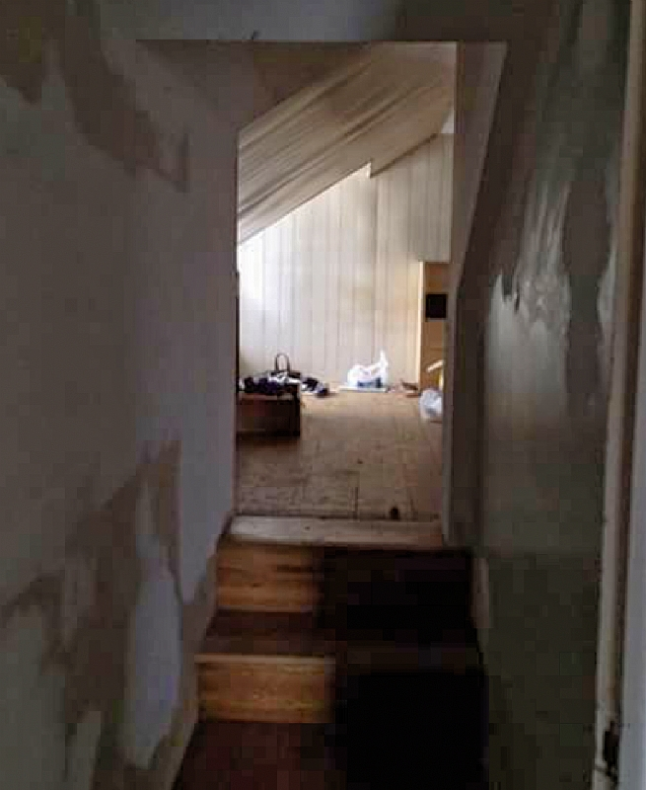 Grandma's House - House-of-Many-Rooms7.png