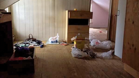 Grandma's House - House-of-Many-Rooms9.png