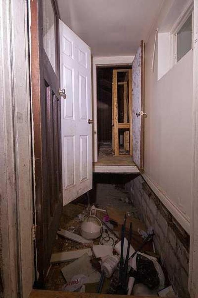 Inside photos - IMG_2019s.jpg