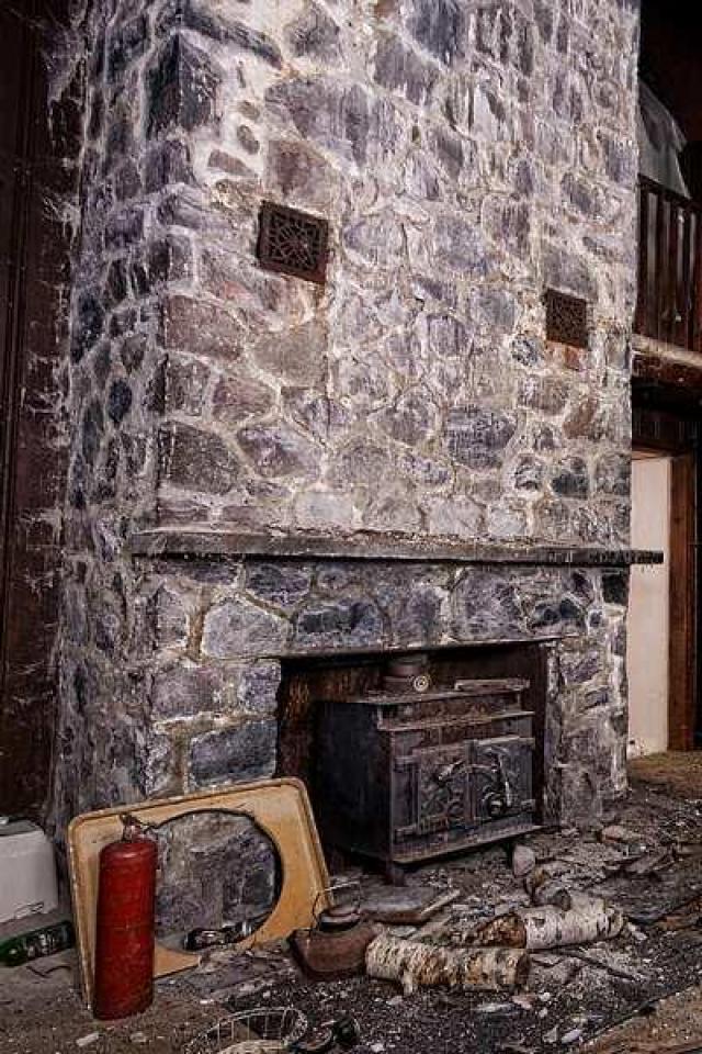 Inside photos - IMG_2057s.jpg