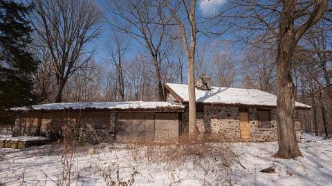 Inside photos - IMG_2082s.jpg