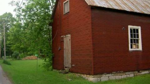 Lake Dalrymple Orange Hall photo 2