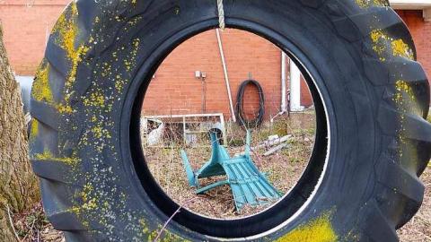 Big Tire - P1050779.jpg