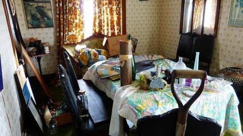 Big Tire - P1050787.jpg