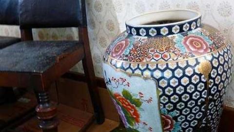 Big Tire - P1050791.jpg