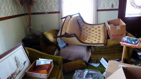 Big Tire - P1050805.jpg