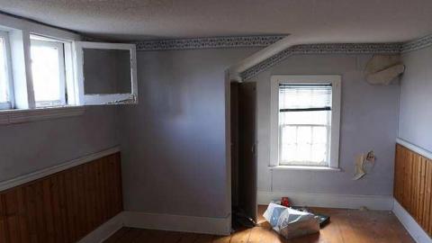 Surrounded by development - IMG_1638.jpg