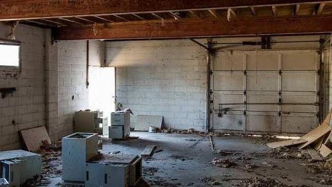 Careful...Rotten Stairs! - 186A4357.jpg