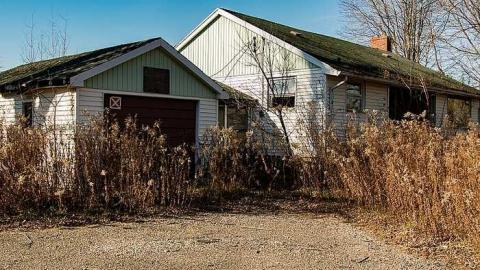 Careful...Rotten Stairs! - 186A4372.jpg