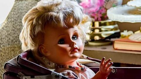 House with the Creepy Doll - Zorra, Ontario