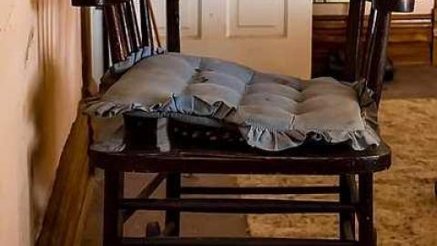 House with the Creepy Doll! - House-with-the-Creepy-Doll9.jpg