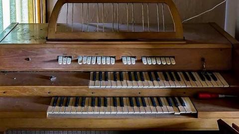 House with the Creepy Doll! - House-with-the-Creepy-Doll12.jpg