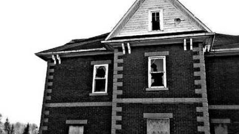 March 2016 - mon1.jpg