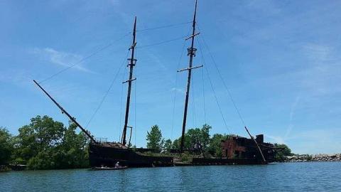 2014 Ship & Rail Bridge - Le-Grande-Hermine-Ghost-Ship85.jpg