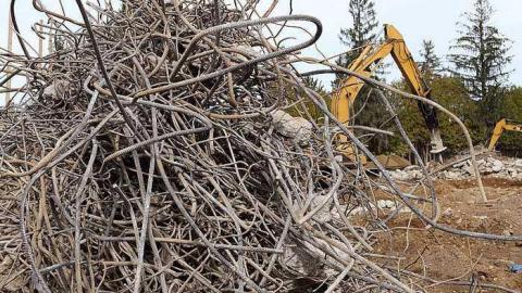 The remains of Gray Rocks - Gray-Rocks-Hotel-(Resort)6.jpg