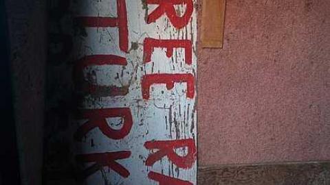 April 5, 2016 - This-Guy-Stunk14.jpg