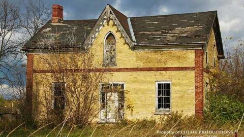 Before The Demo - Beaverton-Tim-Hortons-House40.jpg