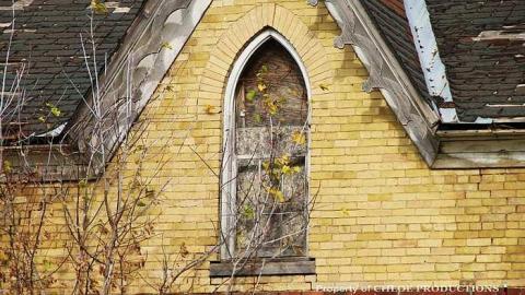 Before The Demo - Beaverton-Tim-Hortons-House33.jpg