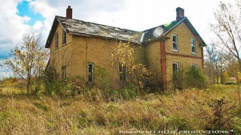 Before The Demo - Beaverton-Tim-Hortons-House2.jpg