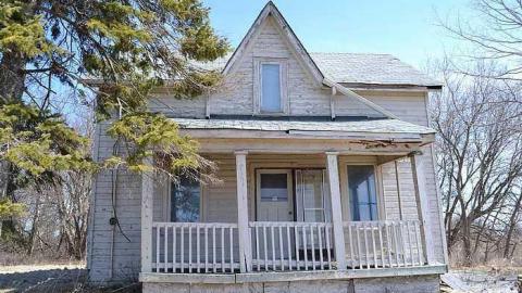 April 2016 - DSC_0648.jpg