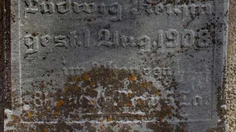 Candlestick meets TorElectric - Strasburg-Evan.Lutheran-Cemetery2.jpg