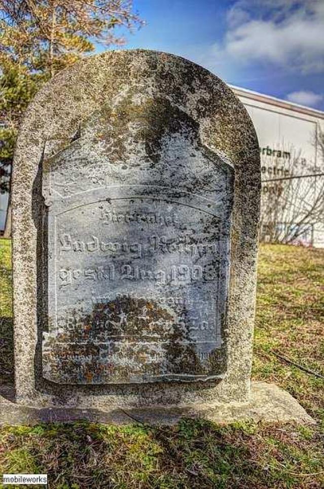 Strasburg Evan.Lutheran Cemetery photo 4