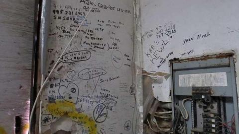 Return - Eavestrough-Building2.jpg