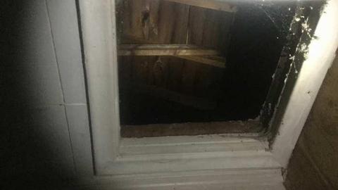 Impromptu iPad Photography - Squatter-House6.jpg