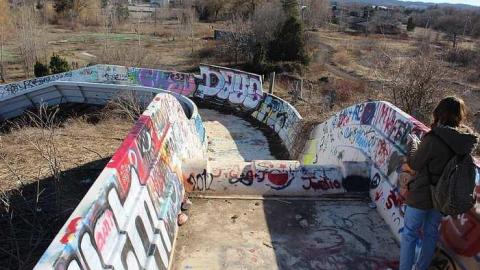 No trespassing  - Wet-And-Wild-Waterpark12.jpg