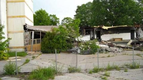 June 11, 2011 - Sundial 6 11 11 006 (Small).jpg