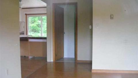 Somewhere... - Derelict 6 11 11 009 (Small).jpg