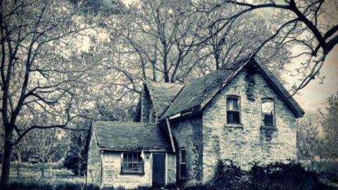 May Visit House of Ticks - DSCF7350a.jpg