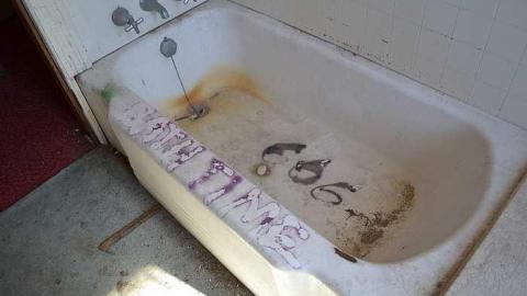 April 2016 - Cullen-Gardens205.jpg