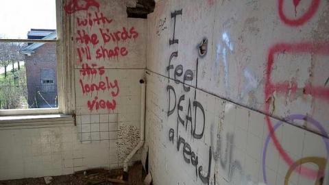 April 2016 - Cullen-Gardens214.jpg