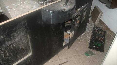 Highway resturant - Stop-50-Truck-Stop33.jpg