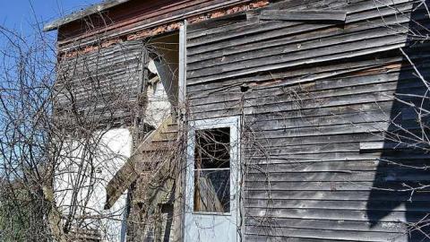 April 2016 - The-Prettiest-Street40.jpg