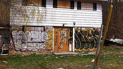 Left to the Vultures - Left-to-the-Vultures-(house)1.jpg