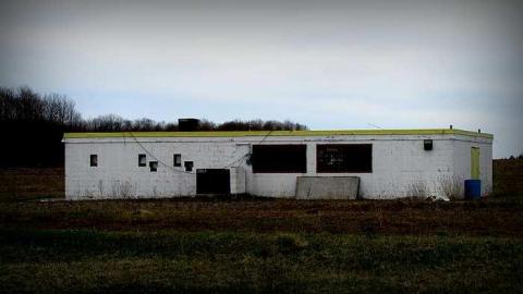 Giant Screen - Elmvale-Drive-In55.jpg