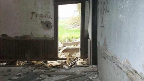 house - Norton-Line12.jpg