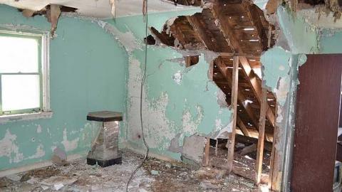 April 2016 - House-with-a-View7.jpg