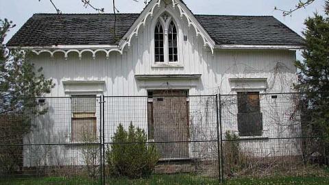 All Fenced Off - Cullen-Gardens59.jpg